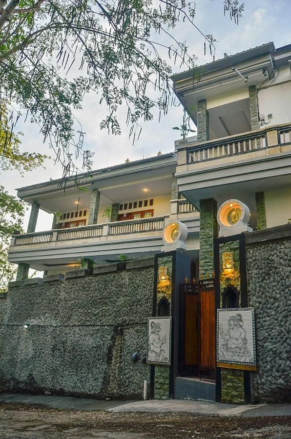 The Puncak Santhi Inn Batununggul Eksteriør bilde